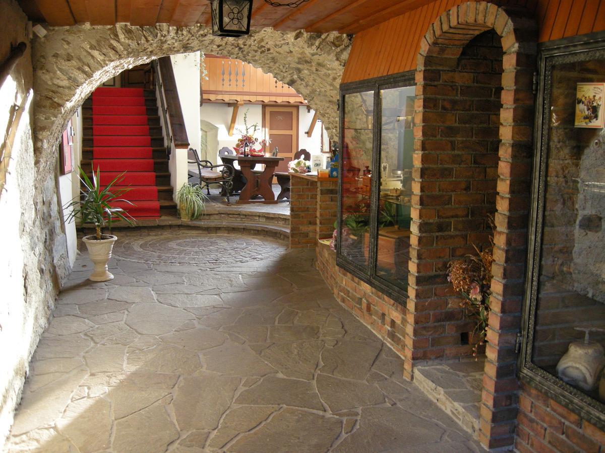 Staudacher Hof-Das Romantische Haus มิลชตัทท์ ภายนอก รูปภาพ
